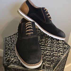 Men's Black and Brown Oxford Shoes